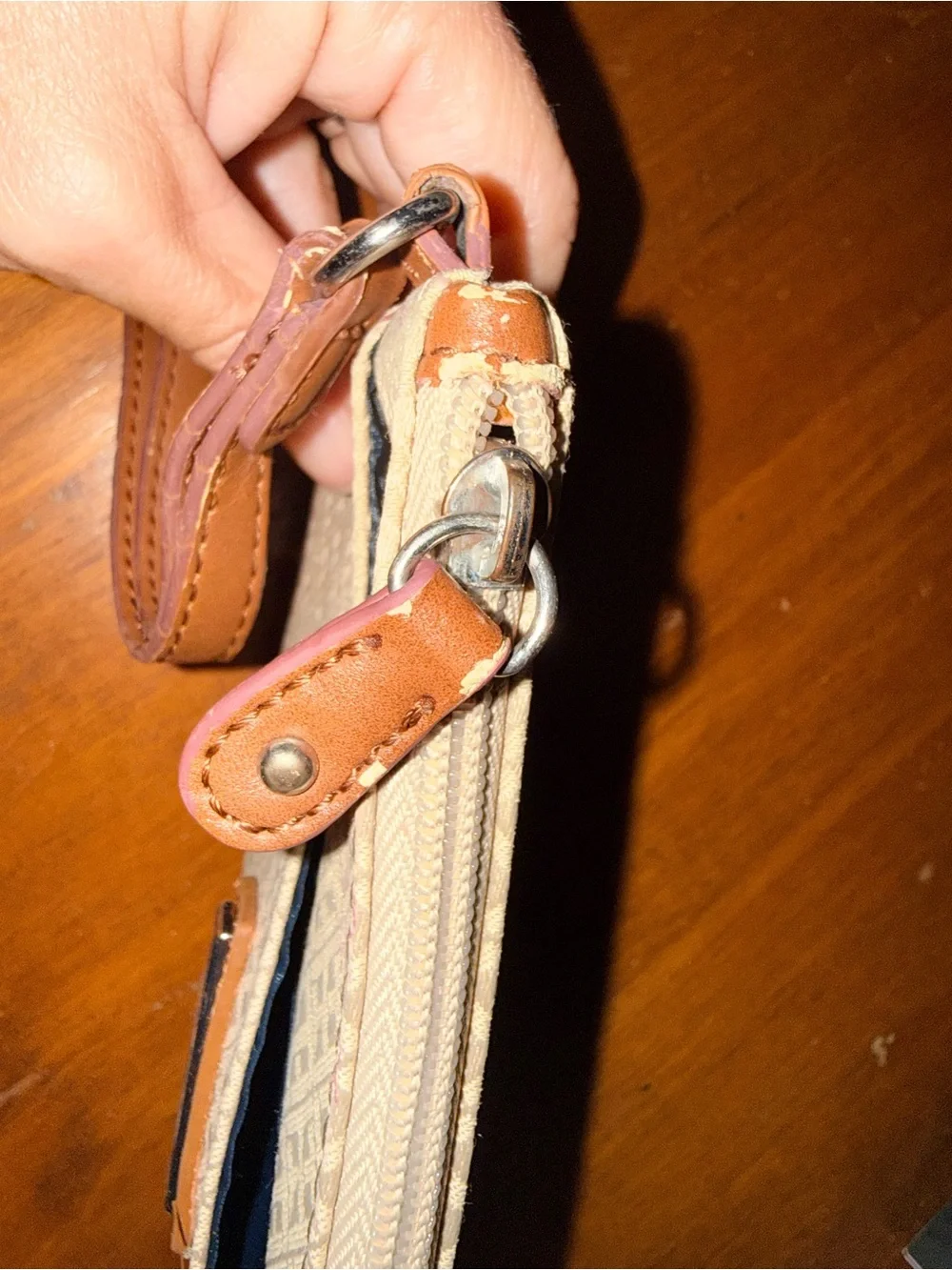 Tommy Hilfiger compact wristlet
